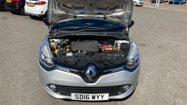 Renault Clio 1.2 16V Dynamique Nav 5dr Petrol Hatchback